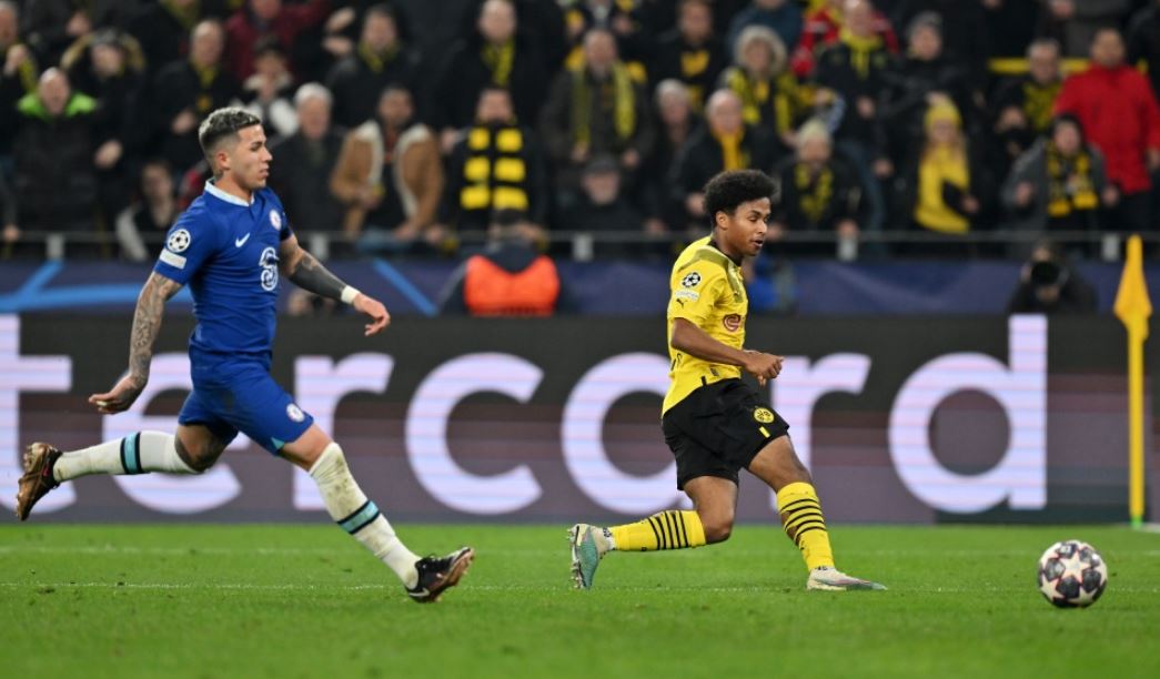 Dortmund tận dụng triệt để phong độ cao và lợi thế sân nhà